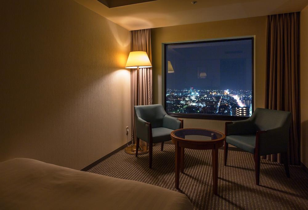 Hotel Grand Hills שיזוקה מראה חיצוני תמונה