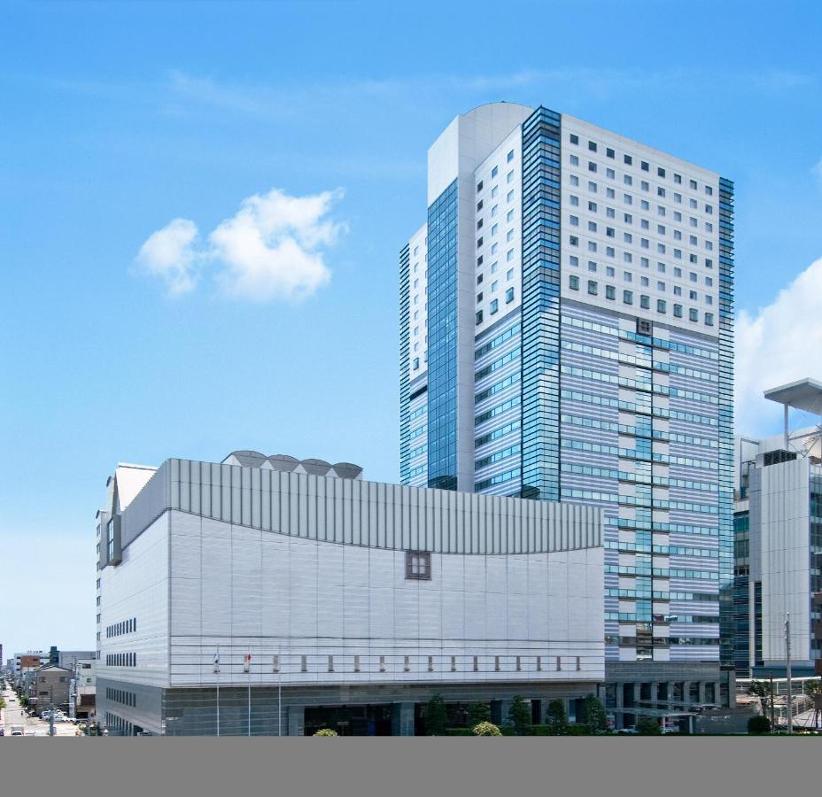 Hotel Grand Hills שיזוקה מראה חיצוני תמונה