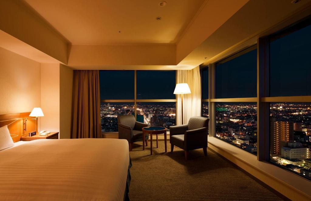 Hotel Grand Hills שיזוקה מראה חיצוני תמונה