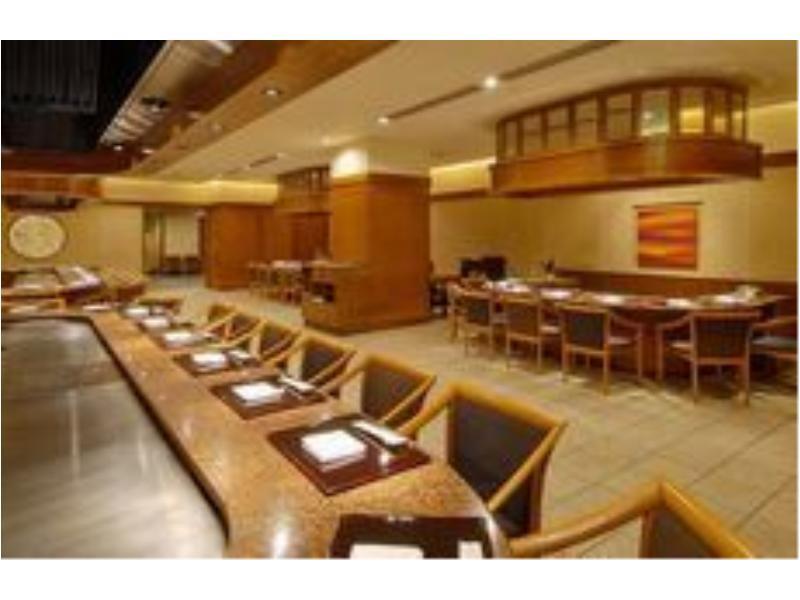 Hotel Grand Hills שיזוקה מסעדה תמונה